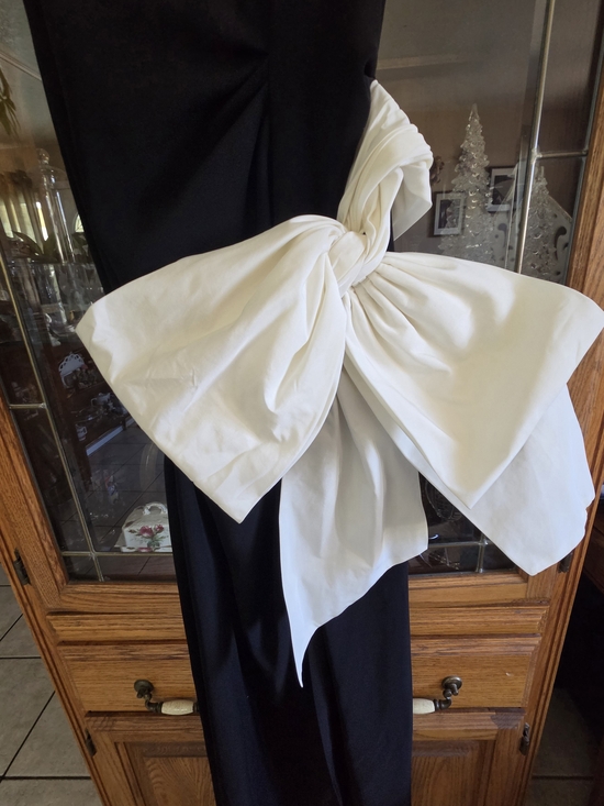 Carolina Herrera Dresses & Skirts - Carolina Herrera Black Dress